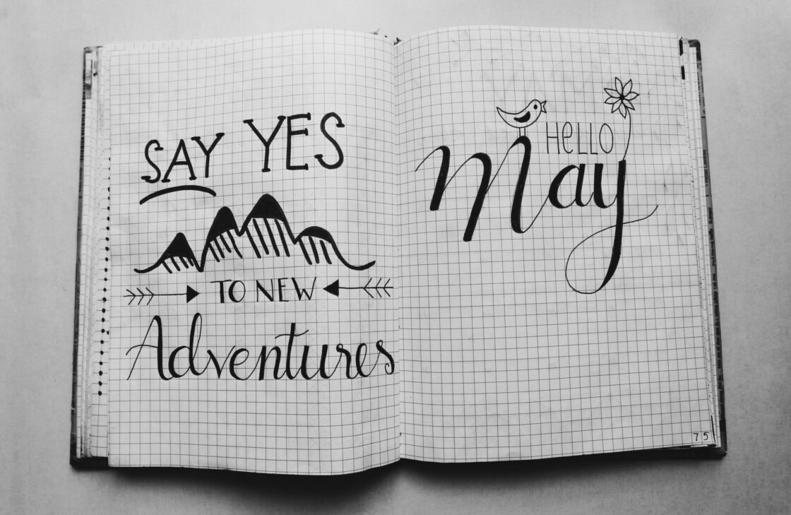 pexels-bich-tran-1059380 learn bullet journaling course